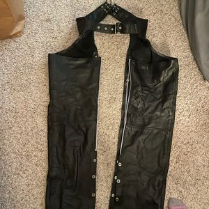 Hot Leathers Black leather women’s motorcycle biker chaps